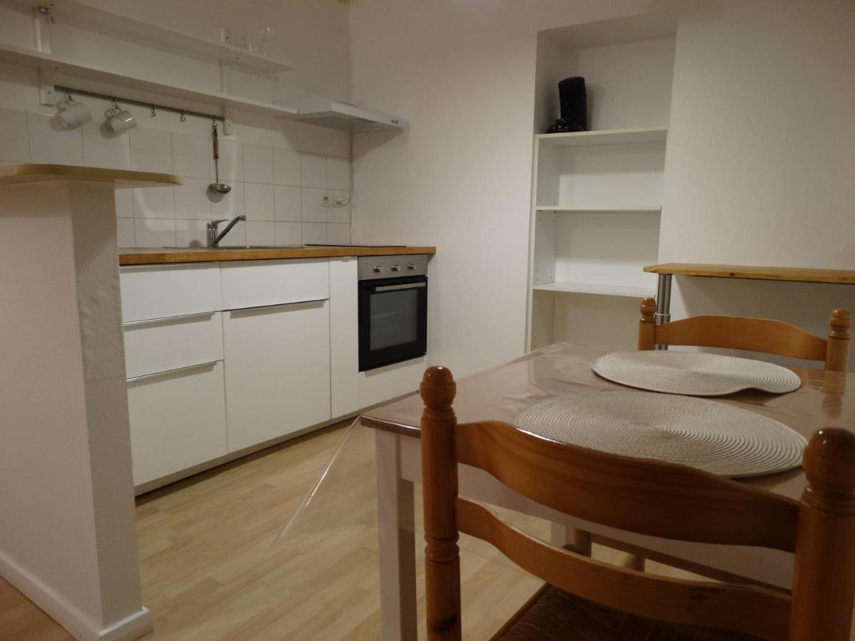 Appart Cosy Plein Centre Apartment Saint-Pol-de-Léon Exterior photo